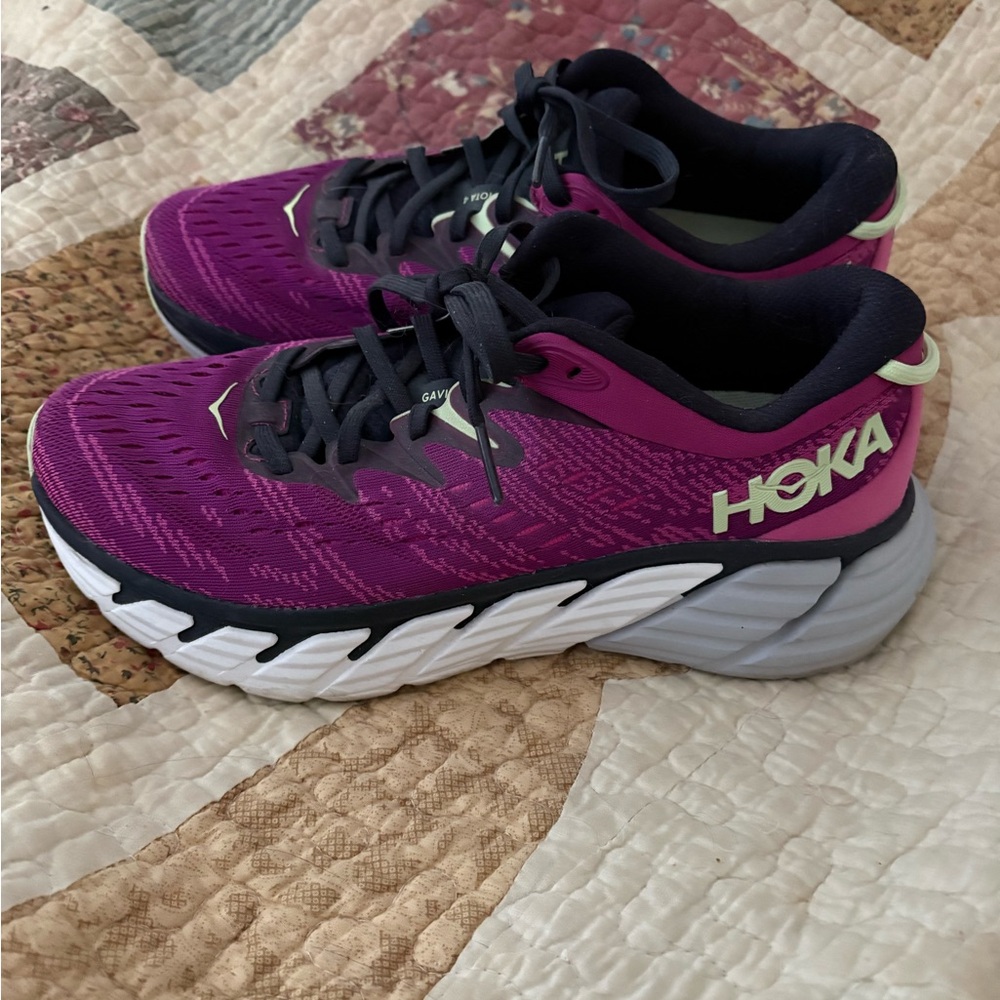 Hoka One One Gaviota 4 Women's Pink Purple Athletic Running Shoes Size 7.5